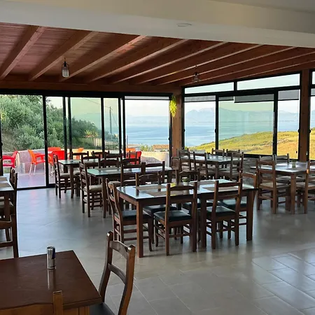 Hotel Restorant Niku 4*